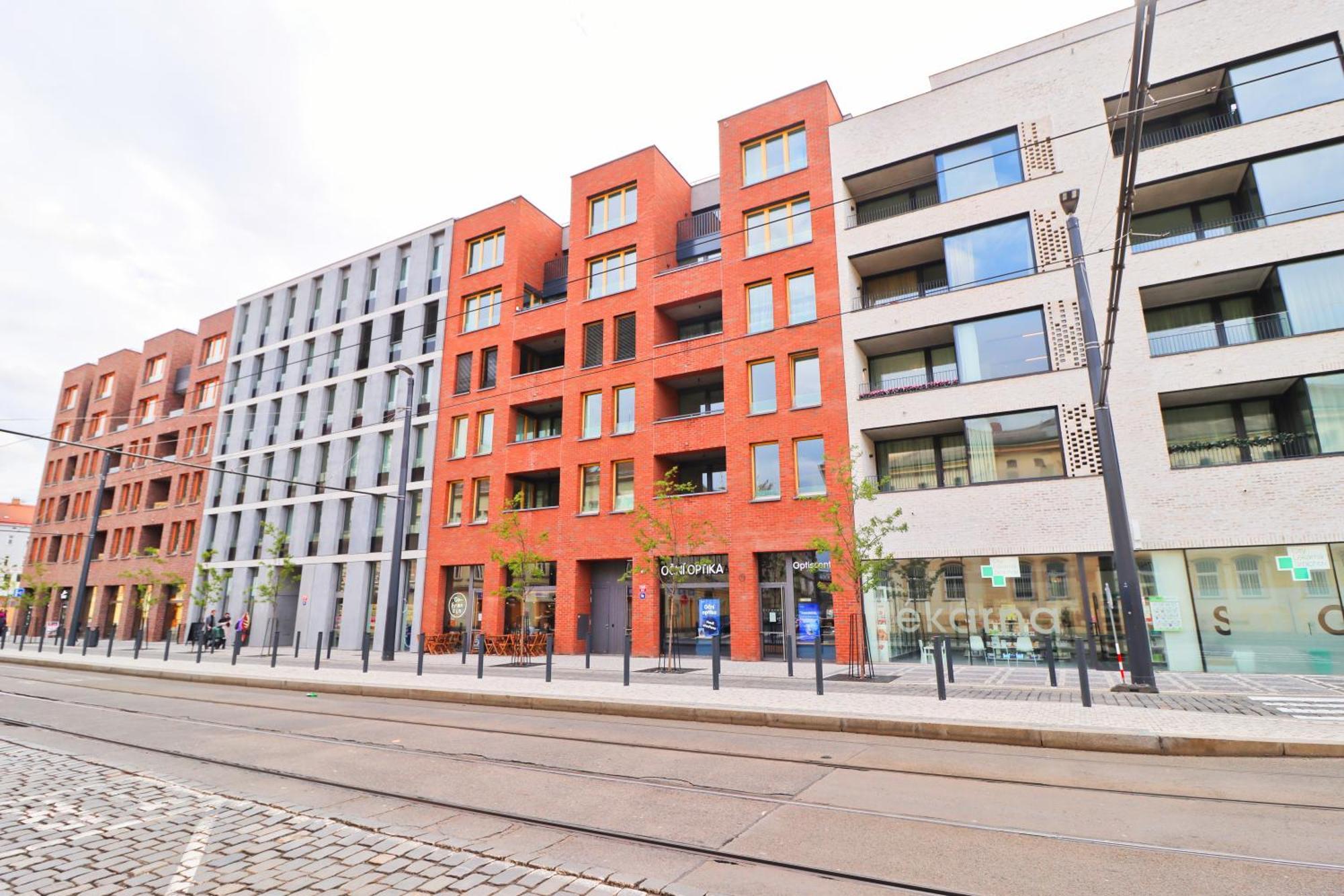 Sunny Apartment In Smichov, Prague 5 المظهر الخارجي الصورة